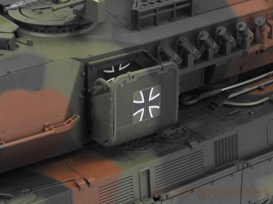 Tamiya German Federal Army Main Battle Tank Leopard 2 A7V 